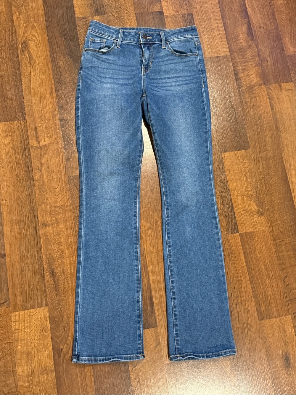 Old Navy mid rise Kicker Bootcut Jeans (women’s size 2)
